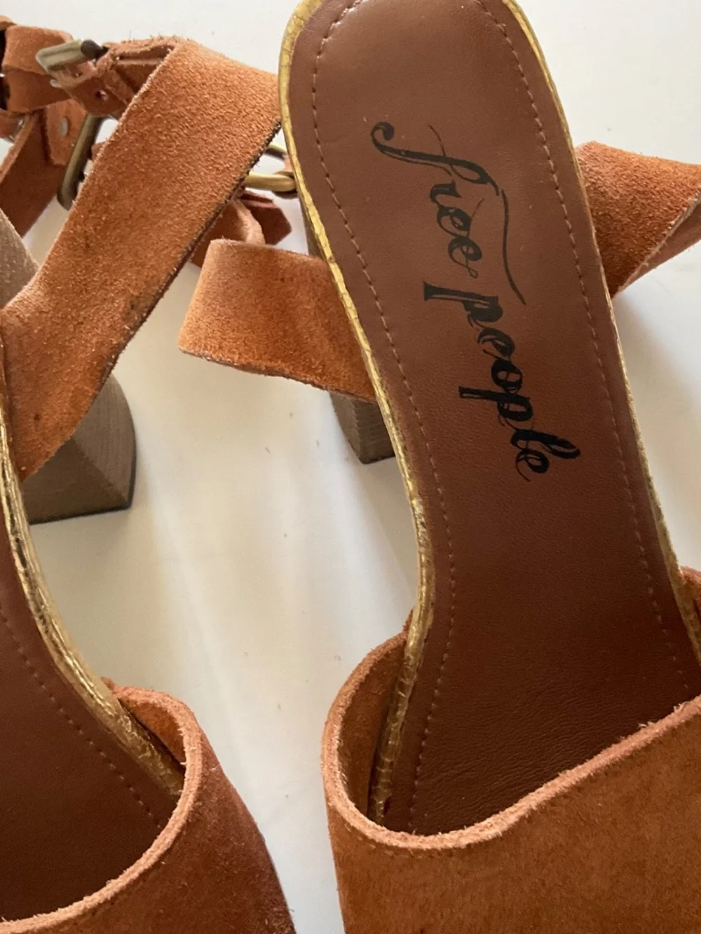 FREE PEOPLE Justine Distressed Suede Platform Block Heel Sandal Size EU 39